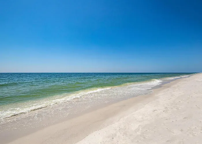 Holiday home Second Floor With Free Wifi Gulf Views Ac And Gated Entrance *