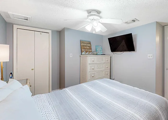 Second Floor With Free Wifi Gulf Views Ac And Gated Entrance Holiday home